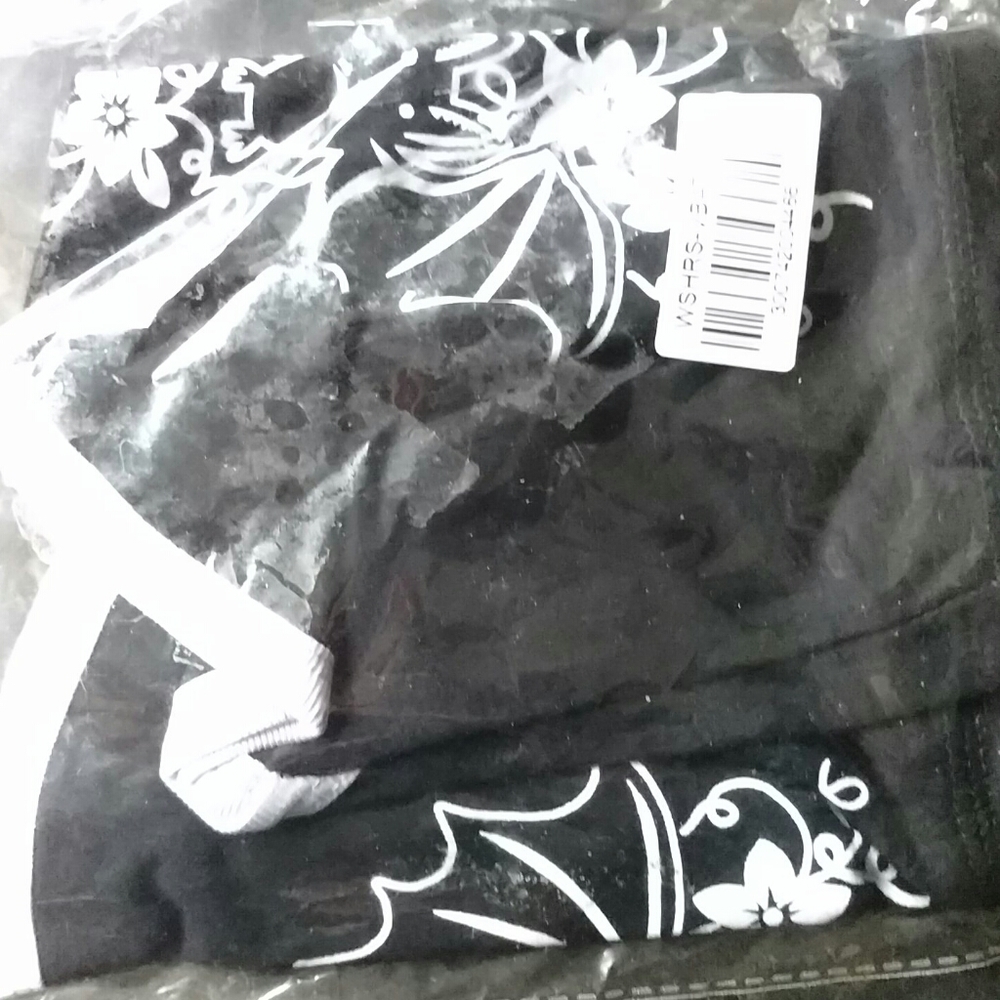 🕸️Too Fast Bat Booty shorts🕸️